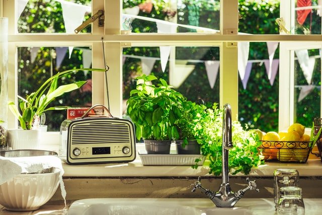 How to Keep the Kitchen Sink Sparkling with HAPPY SiNKS! | HAPPY SiNKS